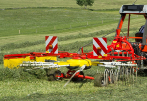 Pottinger 340N rake