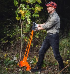 A chemical-free hand tool for tree and saplings. This tree puller will easily remove suckers.